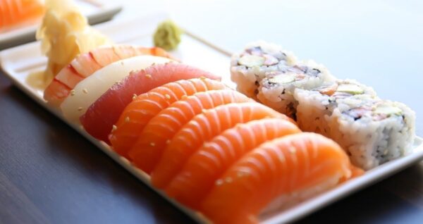Medium sushi 12 biter